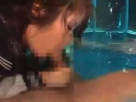 五十嵐こころ　女子高生とプールでセックス　無料動画2